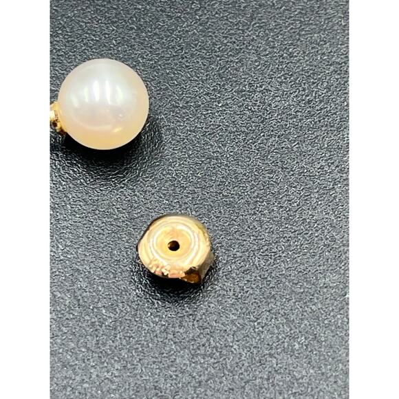 Genuine 14K Yellow Gold Japan
2.1g Stamped K14 Classic 8mm Pearl Stud Earrings - Picture 9 of 13